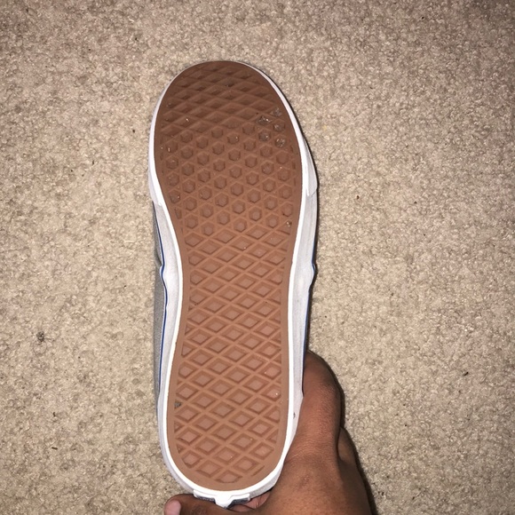 Vans - Picture 4 of 5